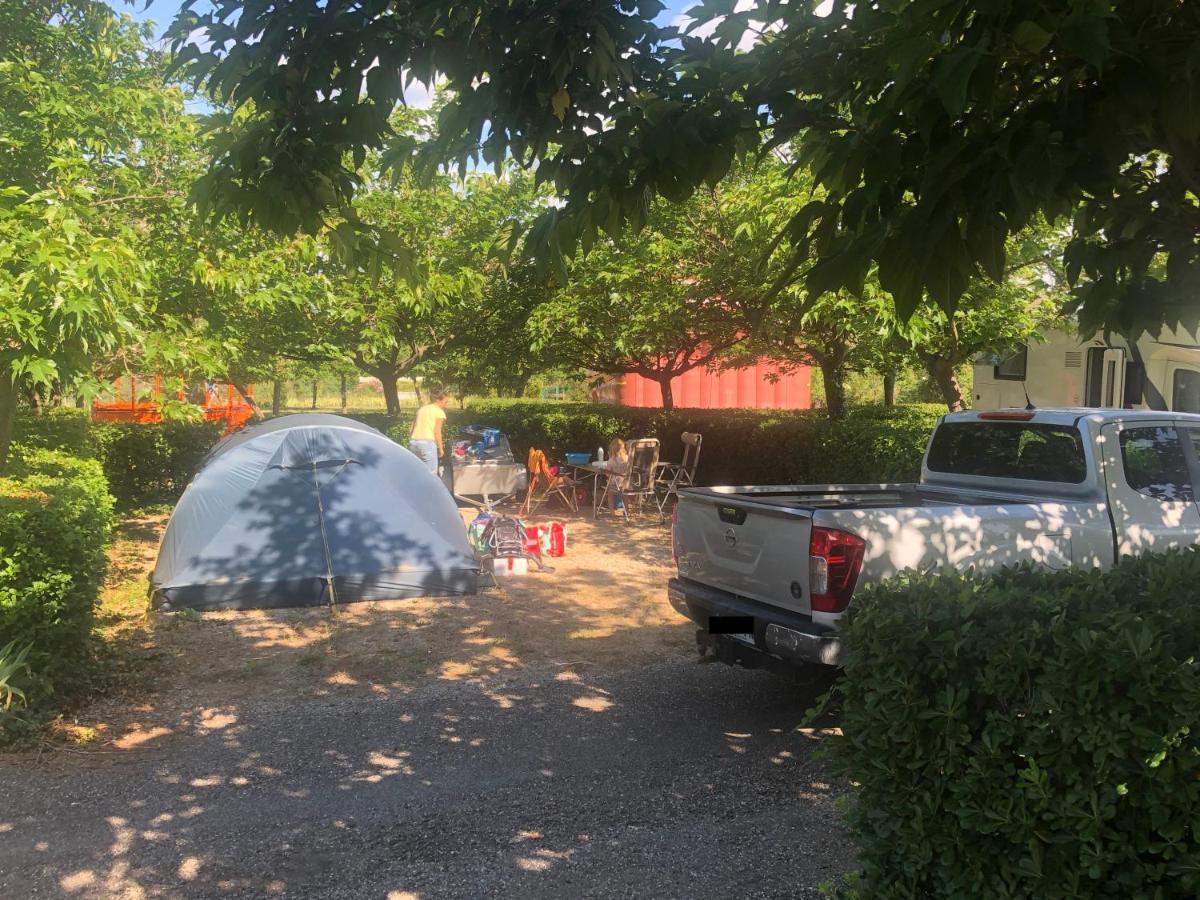 Camping Paradis Family Les Rives De L'Herault Gignac  Exterior photo