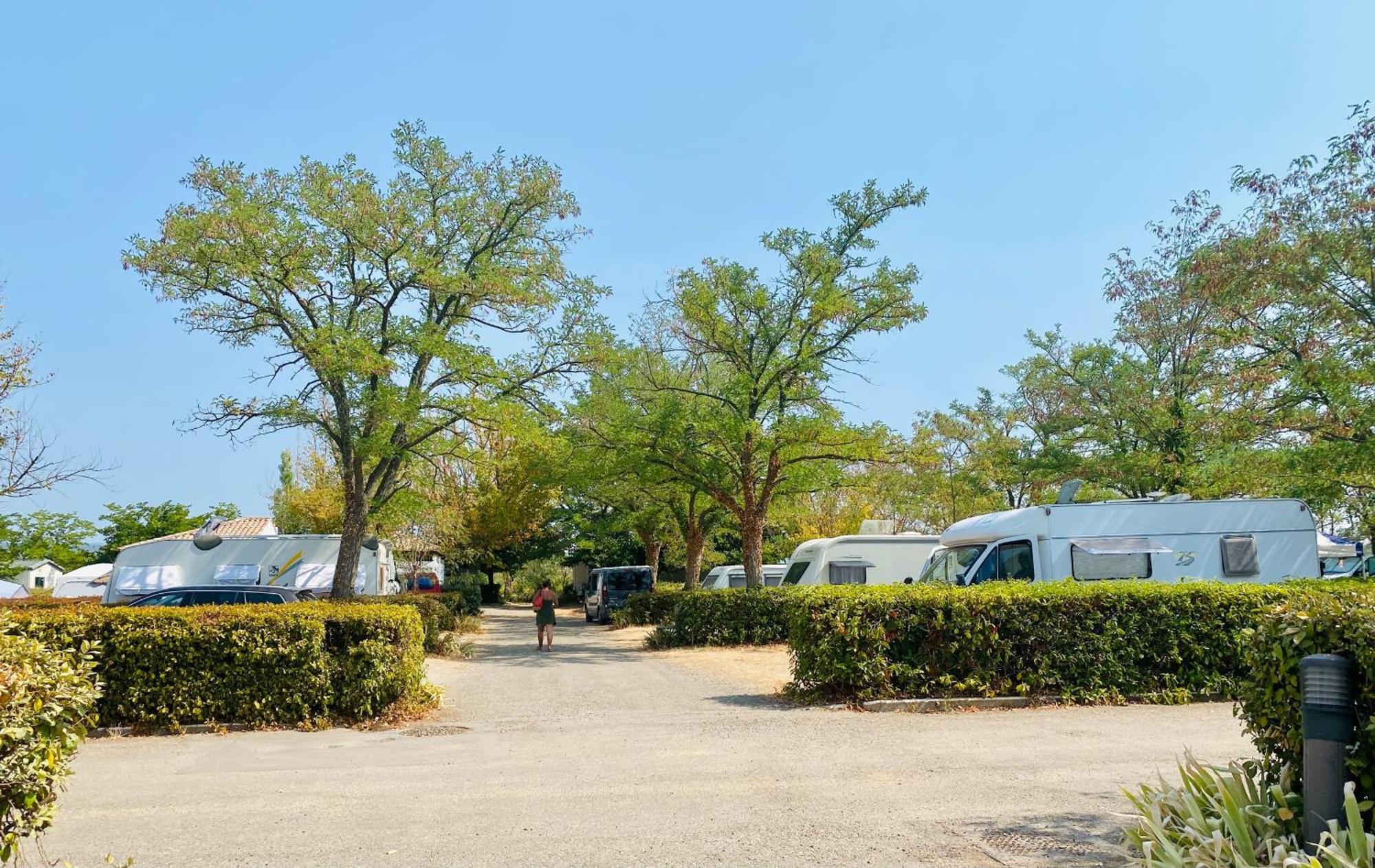 Camping Paradis Family Les Rives De L'Herault Gignac  Exterior photo
