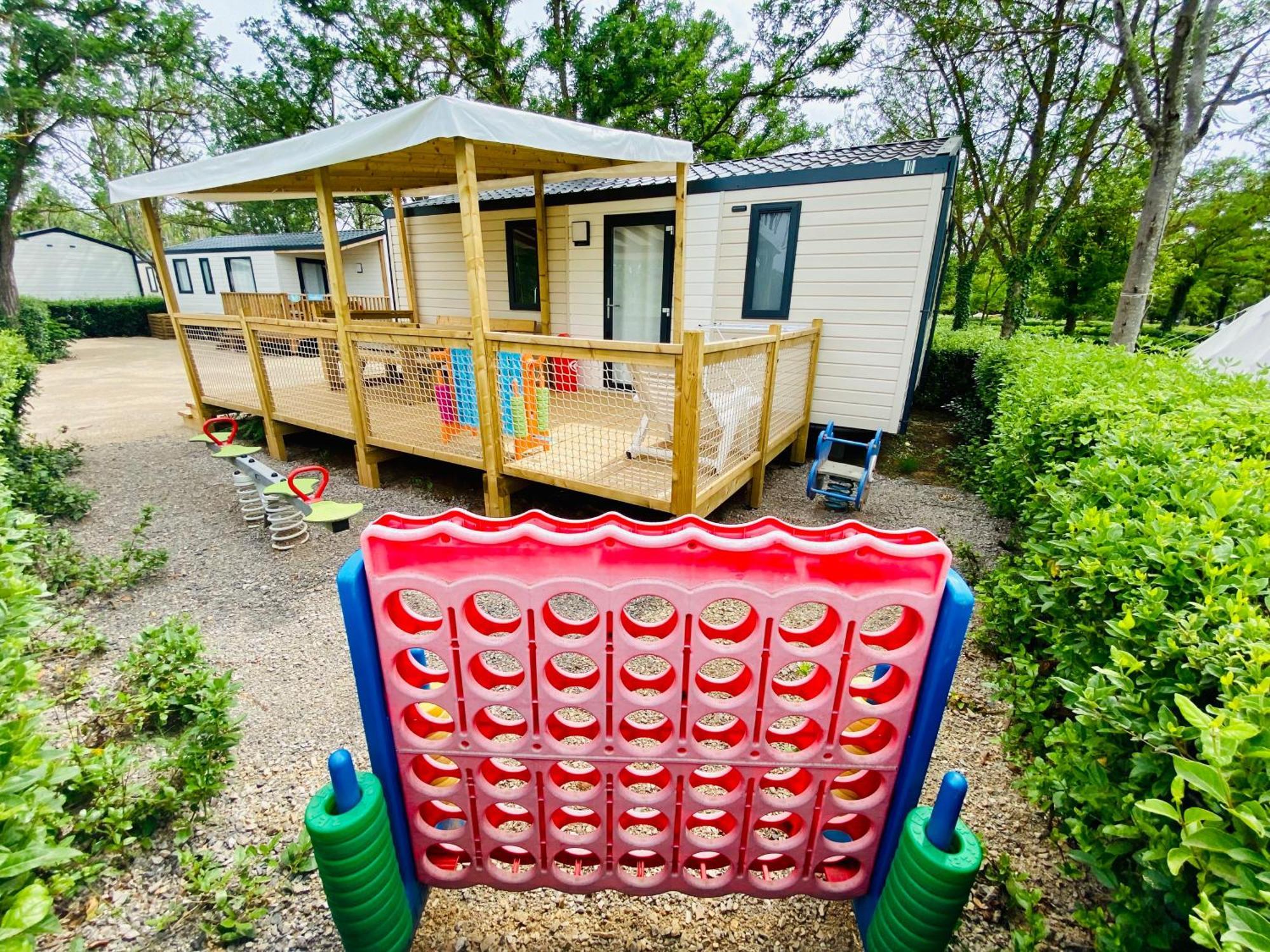 Camping Paradis Family Les Rives De L'Herault Gignac  Exterior photo