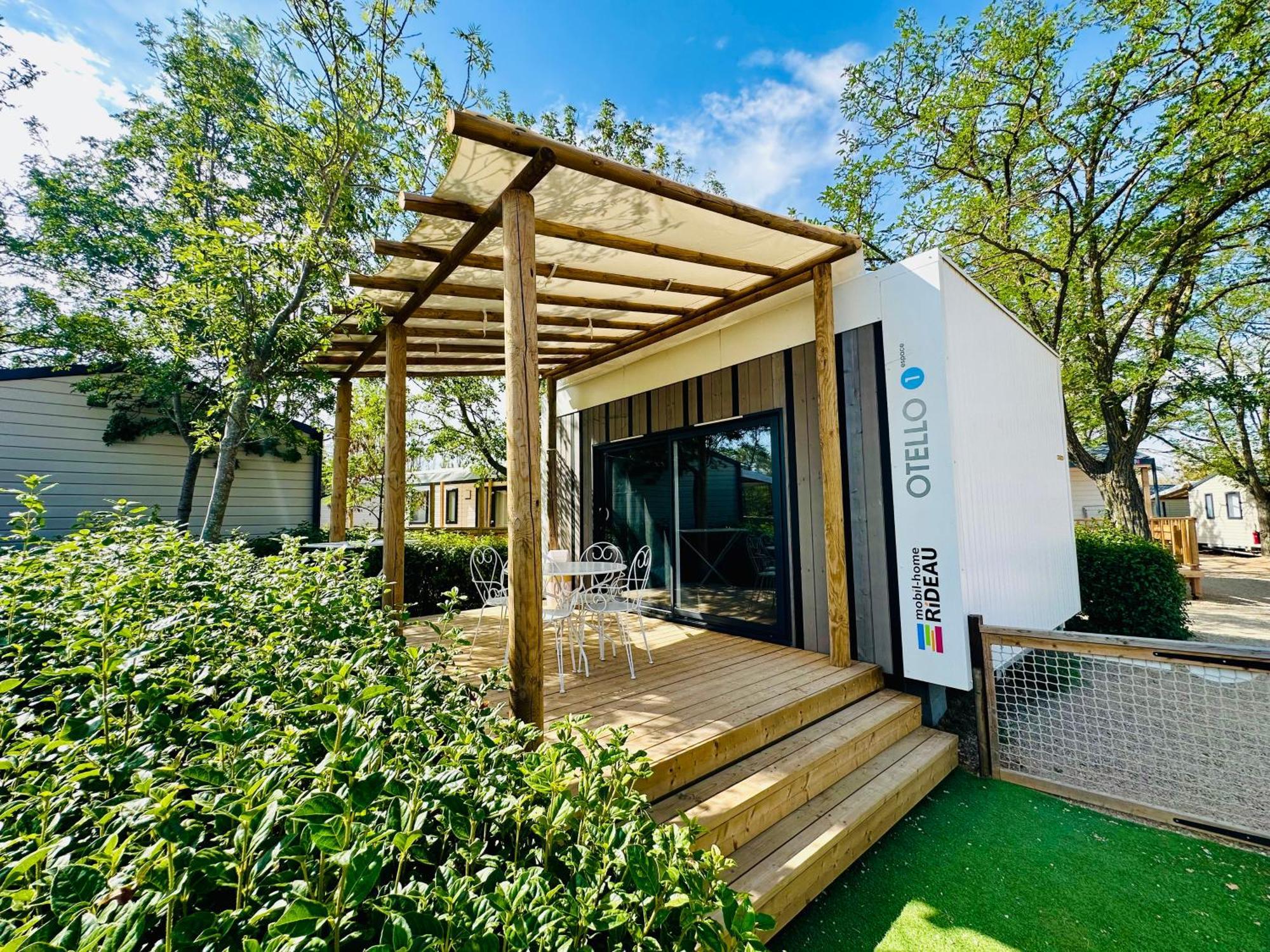 Camping Paradis Family Les Rives De L'Herault Gignac  Exterior photo