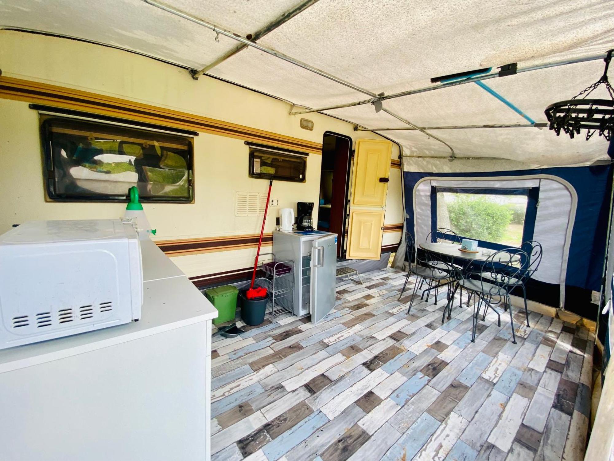 Camping Paradis Family Les Rives De L'Herault Gignac  Exterior photo